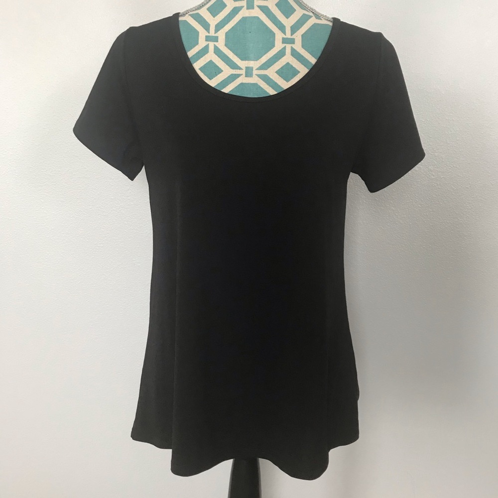 LulaRoe Classic Tee Solid Black Sz Small